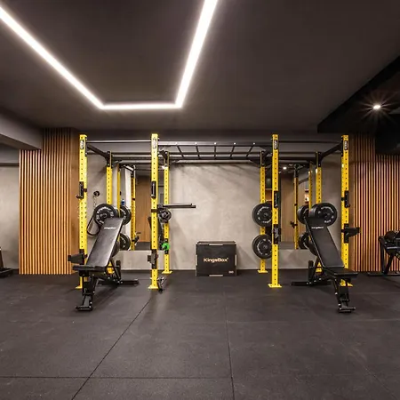 伊莱达先锋酒店 酒店 库萨达斯