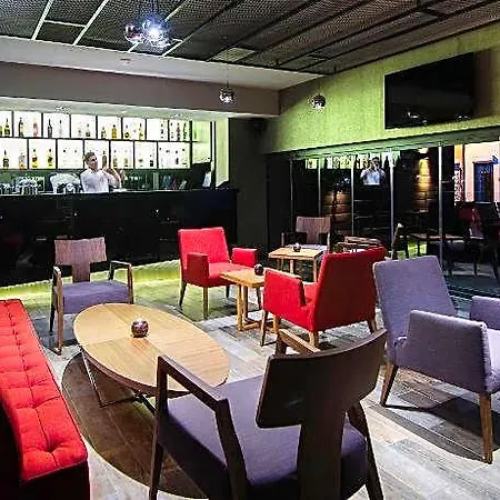 伊莱达先锋酒店 库萨达斯