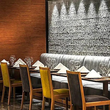 伊莱达先锋酒店 酒店 4*