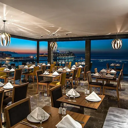 伊莱达先锋酒店 酒店